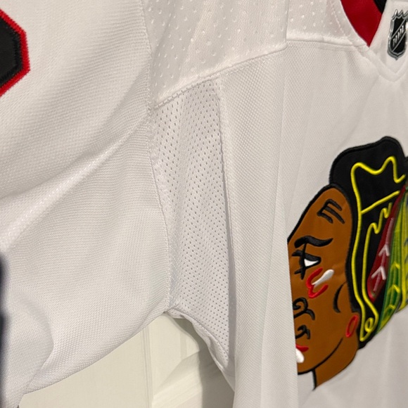 Adidas White blackhawks Jersey TOEWS #19. NWT - Picture 13 of 13
